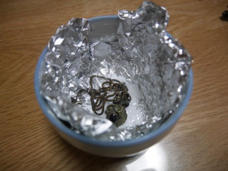 湯のみINネックレス